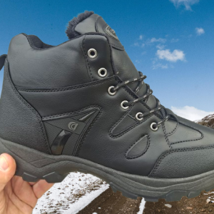 Мъжки зимни боти с топъл хастар в черно