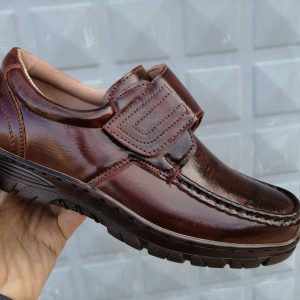 Мъжки кафяви обувки с лепенка велкро