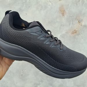 Дишащи олекотени мъжки маратонки